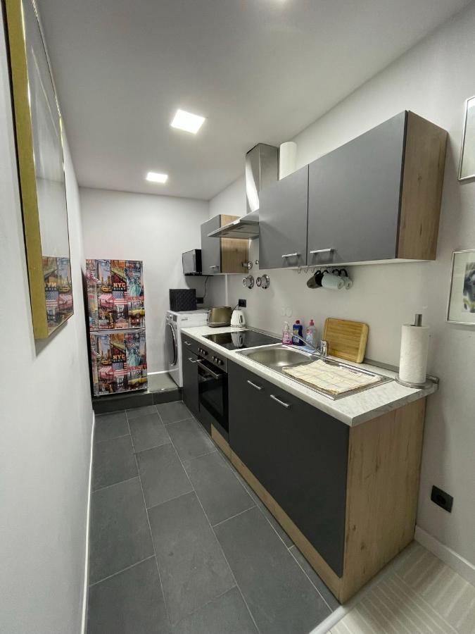 Bright: Flat With Balcony - Kitchen - Free Parking Daire Berlin Dış mekan fotoğraf