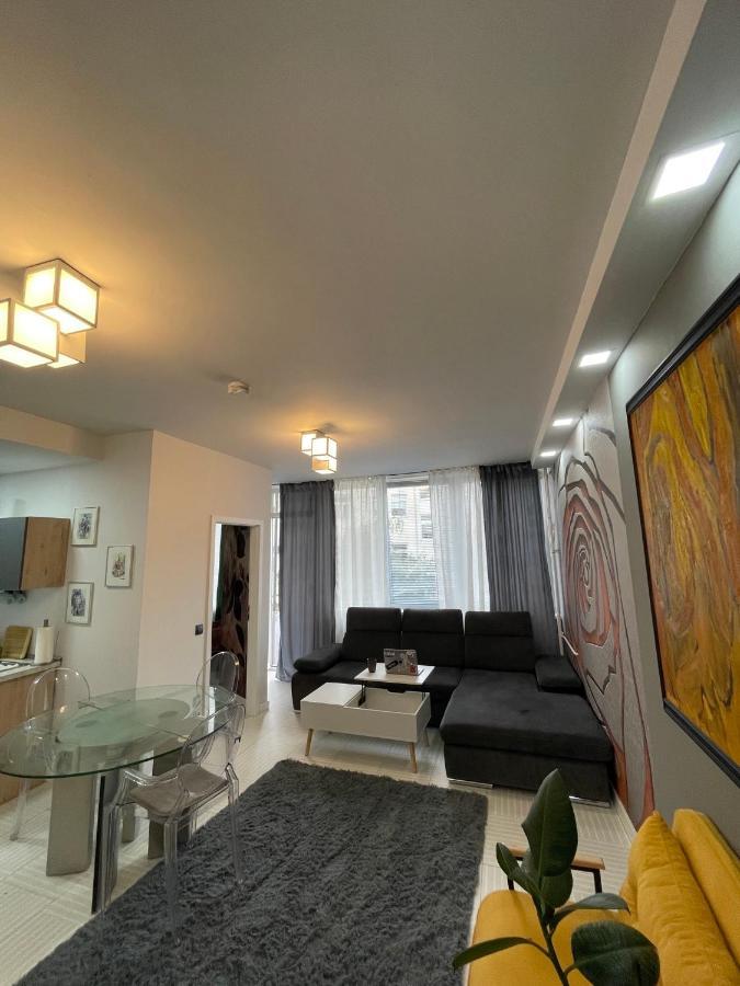 Bright: Flat With Balcony - Kitchen - Free Parking Daire Berlin Dış mekan fotoğraf