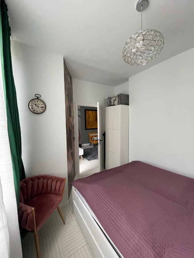 Bright: Flat With Balcony - Kitchen - Free Parking Daire Berlin Dış mekan fotoğraf