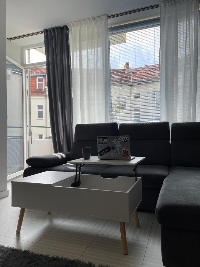 Bright: Flat With Balcony - Kitchen - Free Parking Daire Berlin Dış mekan fotoğraf